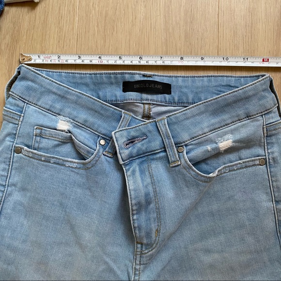 Uniqlo Light Blue Distressed Skinny Jeans Stretchy - Picture 6 of 9